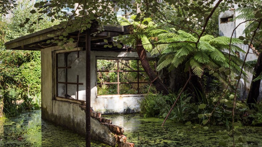 Modernist ruin in London canal provides a glimpse at an uncertain future