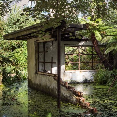 Modernist ruin in London canal provides a glimpse at an uncertain future