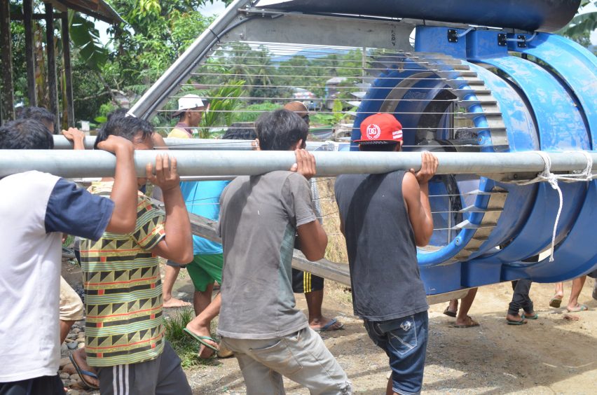 Smart Hydro Power's floating turbines