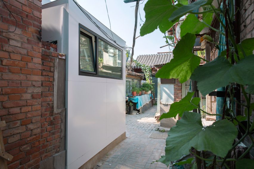 Mrs Fan's Plugin House by People's Architecture Office