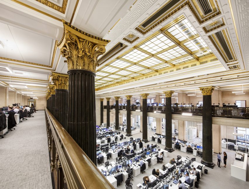 National Bank of Canada trading floor by Architecture49