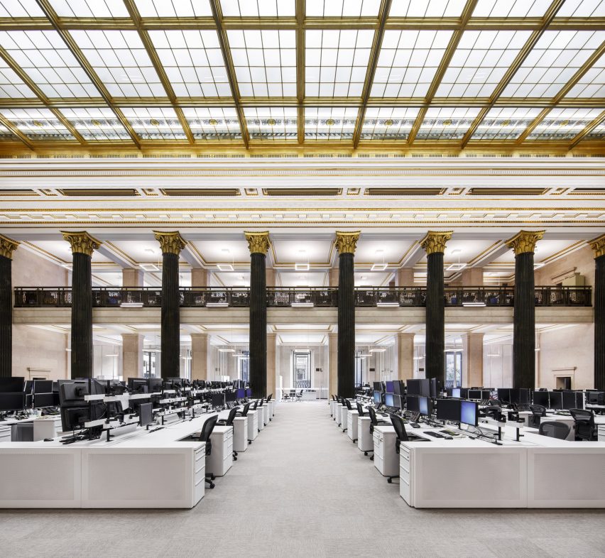 National Bank of Canada trading floor by Architecture49