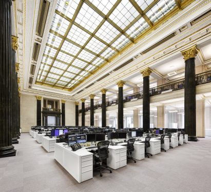 National Bank of Canada trading floor by Architecture49