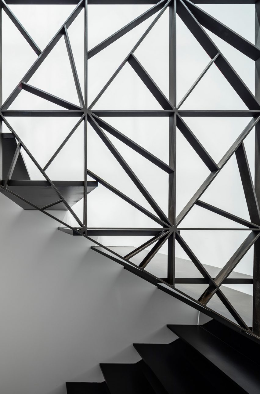 P Duplex by Pitsou Kedem