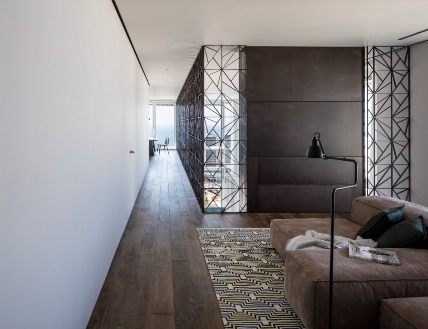 P Duplex by Pitsou Kedem