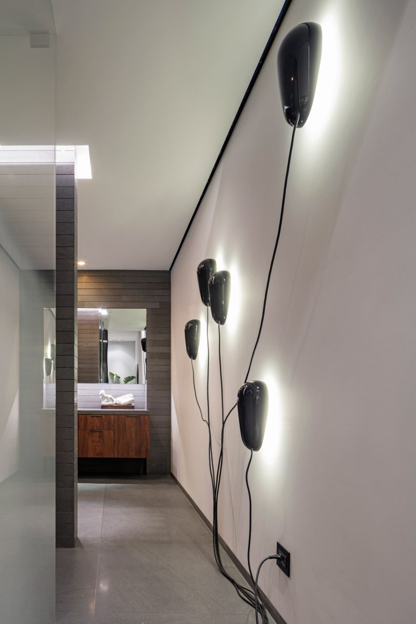 P Duplex by Pitsou Kedem