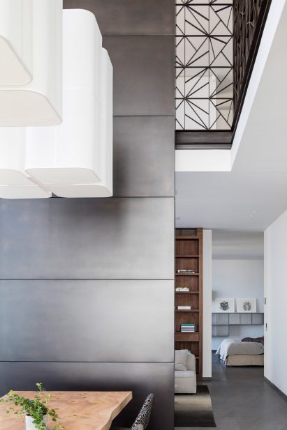 P Duplex by Pitsou Kedem