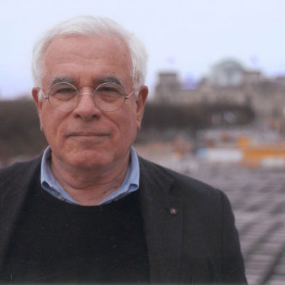 peter-eisenman-portrait_dezeen