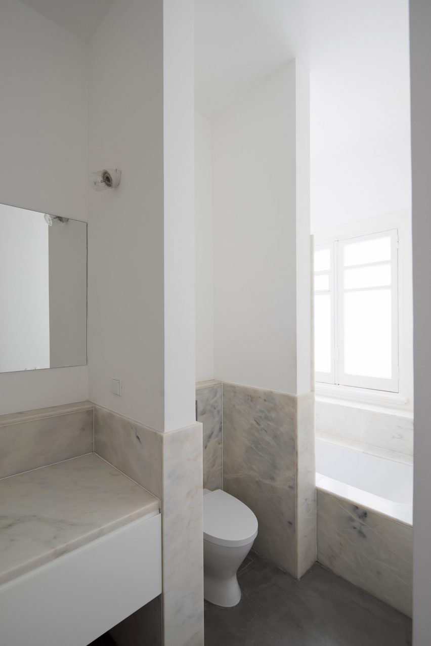 022 Rodrigo da Fonseca by Aboim Inglez Arquitectos residential interiors