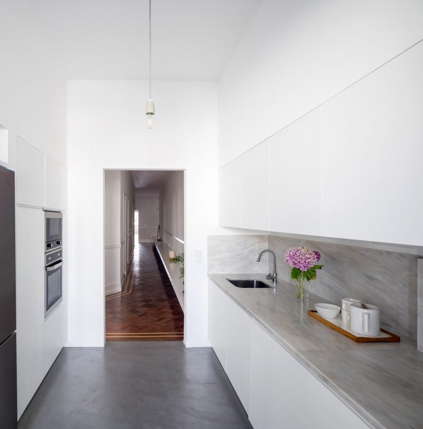 022 Rodrigo da Fonseca by Aboim Inglez Arquitectos residential interiors