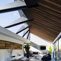 Concertina rooflight illuminates Sydney house extension by Nick Bell Design