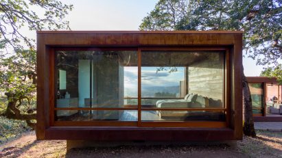 Sonoma weeHouse by Alchemy Architects