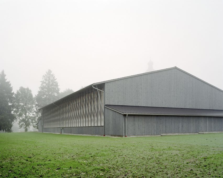 Sports Hall Haiming by Almannai Fischer