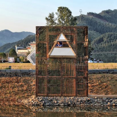 Li Hao uses mirrored glass and bamboo for reflective pavilion in southern China