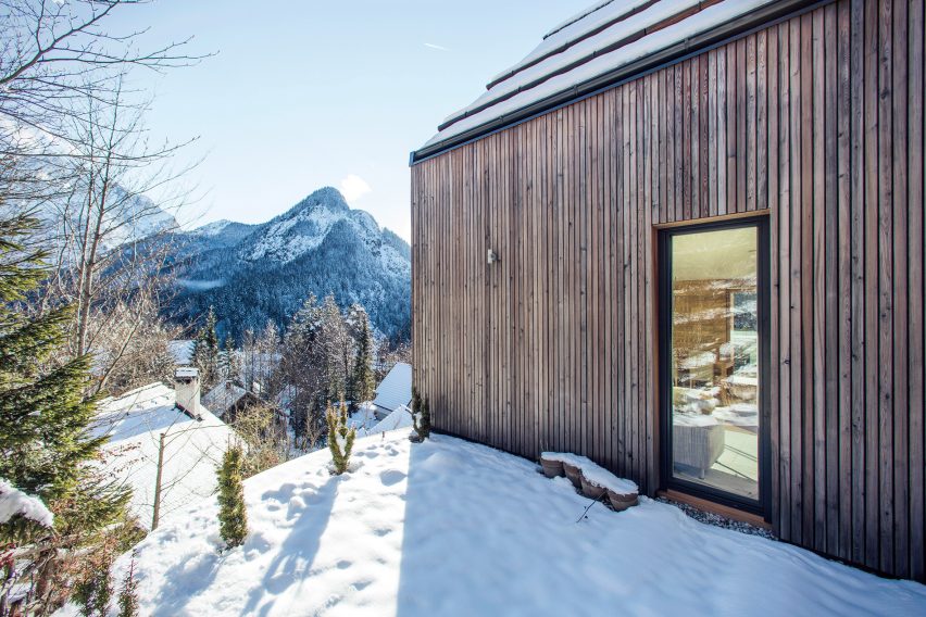 Vacation home in Kranjska Gora by Jernej Prijon and Vid Razinger