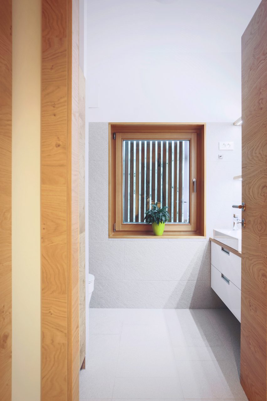 Vacation home in Kranjska Gora by Jernej Prijon and Vid Razinger