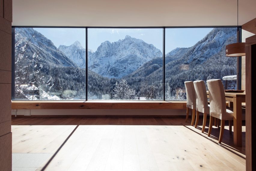 Vacation home in Kranjska Gora by Jernej Prijon and Vid Razinger