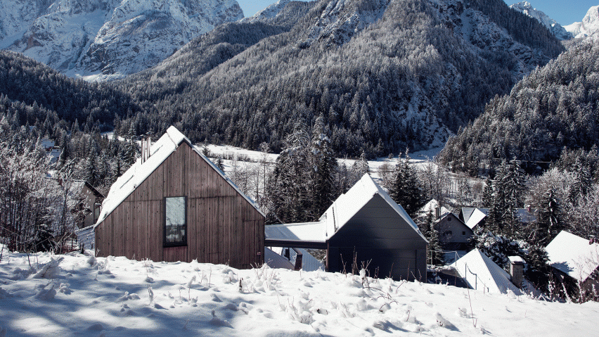 Vacation home in Kranjska Gora by Jernej Prijon and Vid Razinger