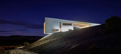 Valdemonjas winery in Spain by Agag + Paredes