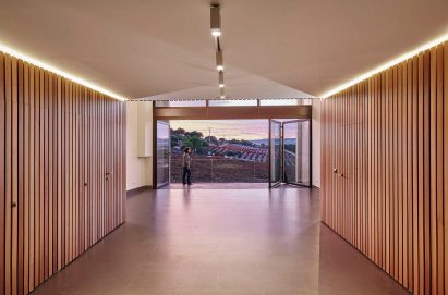 Valdemonjas winery in Spain by Agag + Paredes