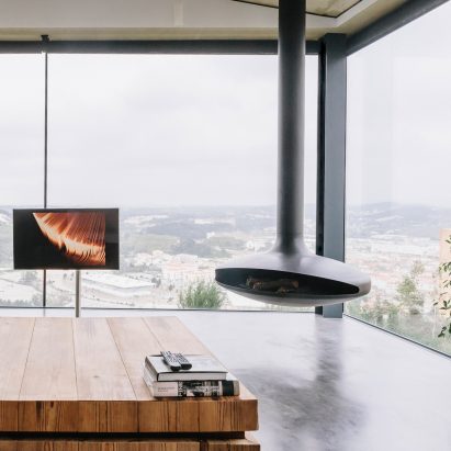 varatojo-house-atelier-data-fireplace-dezeen-pinterest-col
