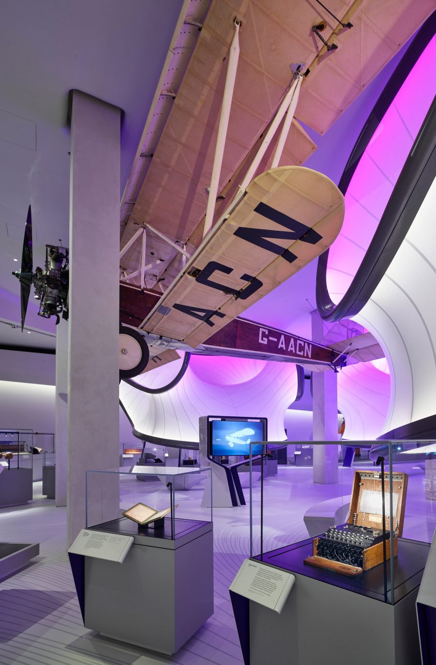 The Winton Gallery by Zaha Hadid Archtects
