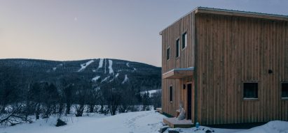 Wood Duck by Atelier L'Abri architecture residential