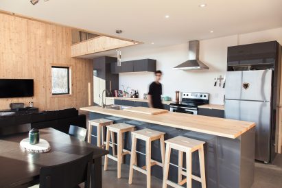Wood Duck by Atelier L'Abri architecture residential