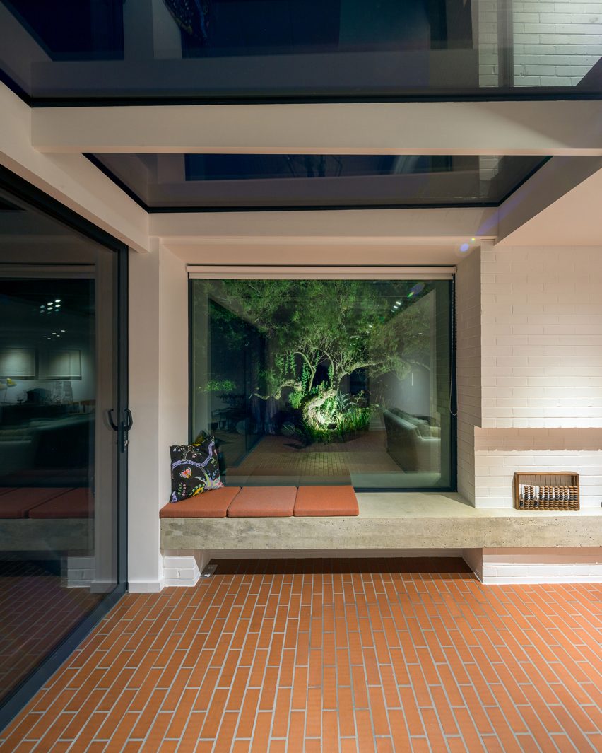 Woodpeckers by Strom Architects