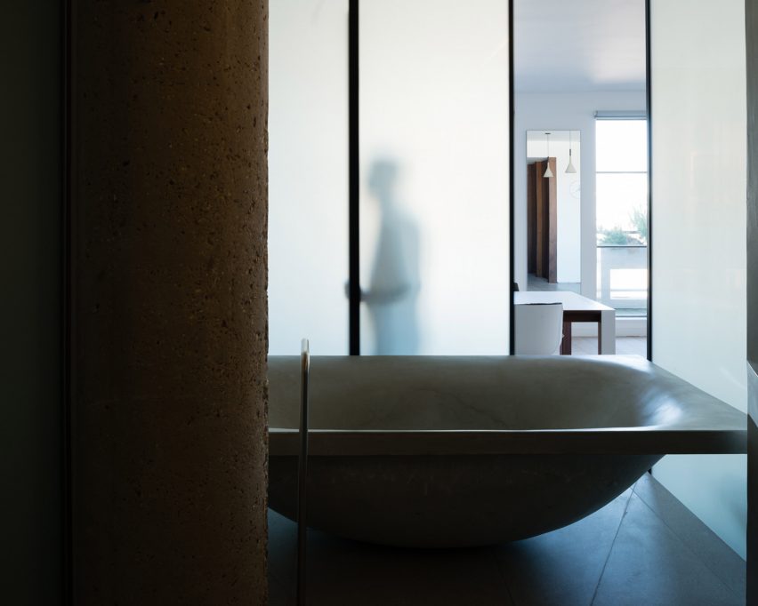 Ziggutat building by Thomas Klassnik residential interior