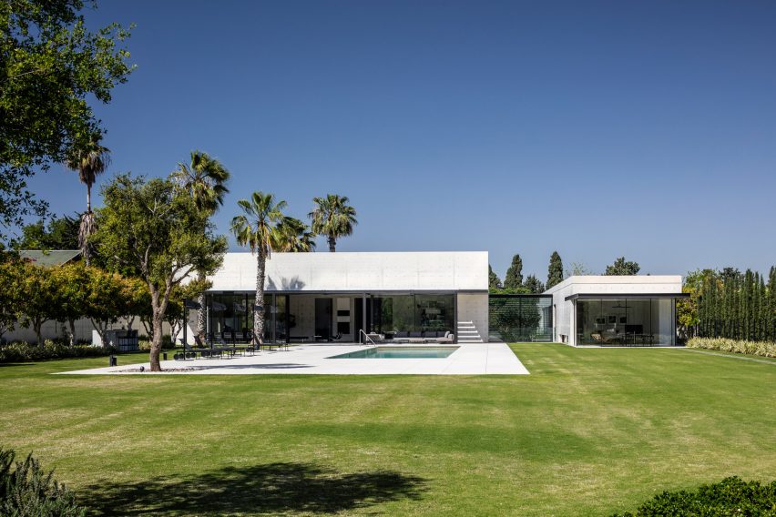 A concrete Composition by Studio de Lange