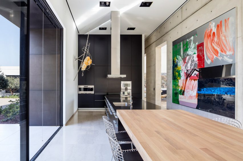 A concrete Composition by Studio de Lange