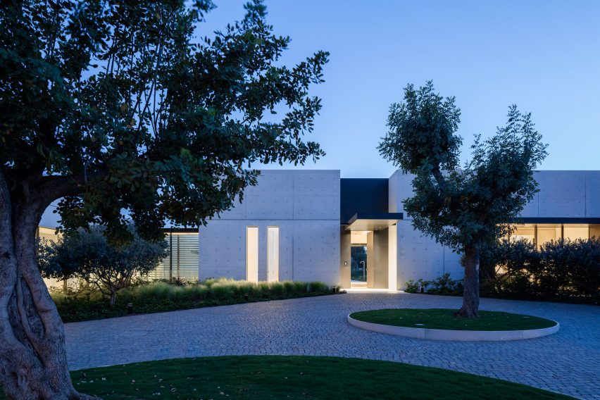A concrete Composition by Studio de Lange