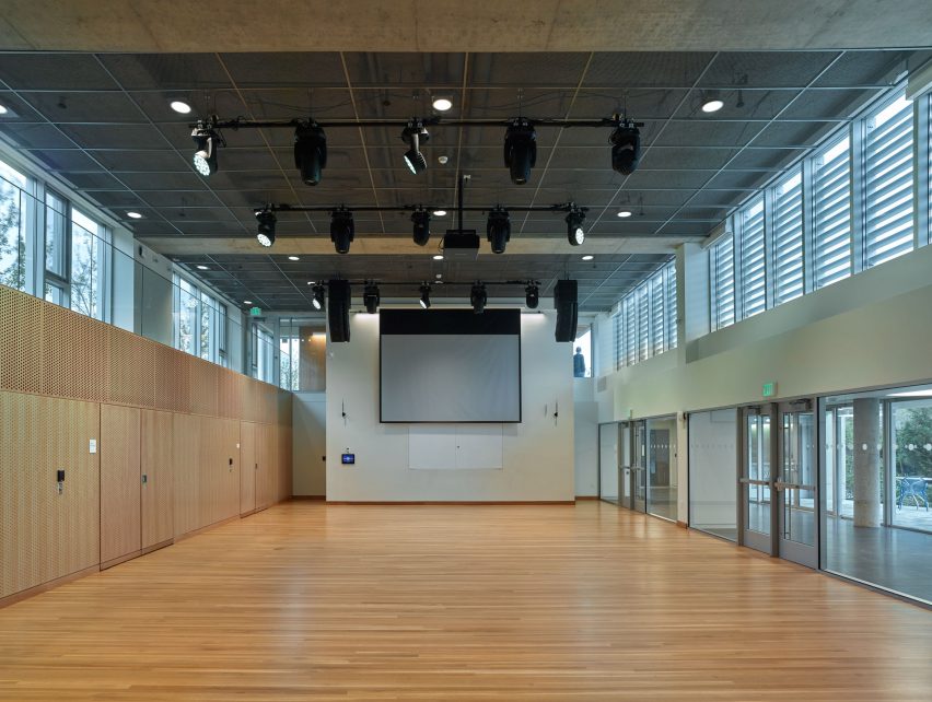 Amherst College Greenway Residences by Kyu Sung Woo Architects