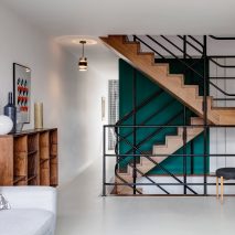 Emulsion transforms apartment in London’s brutalist Barbican Estate