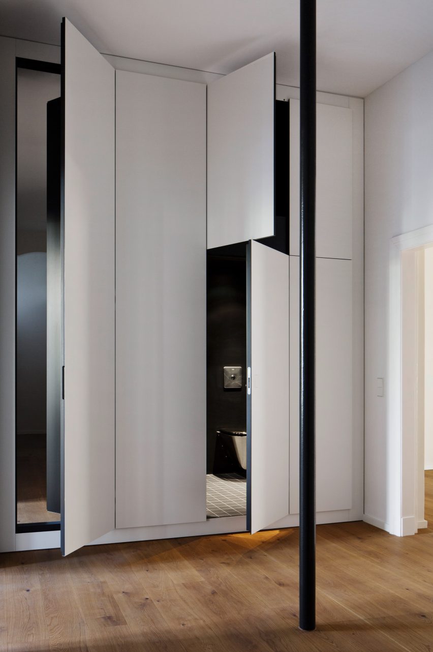 Berlin apartment by RAUM404