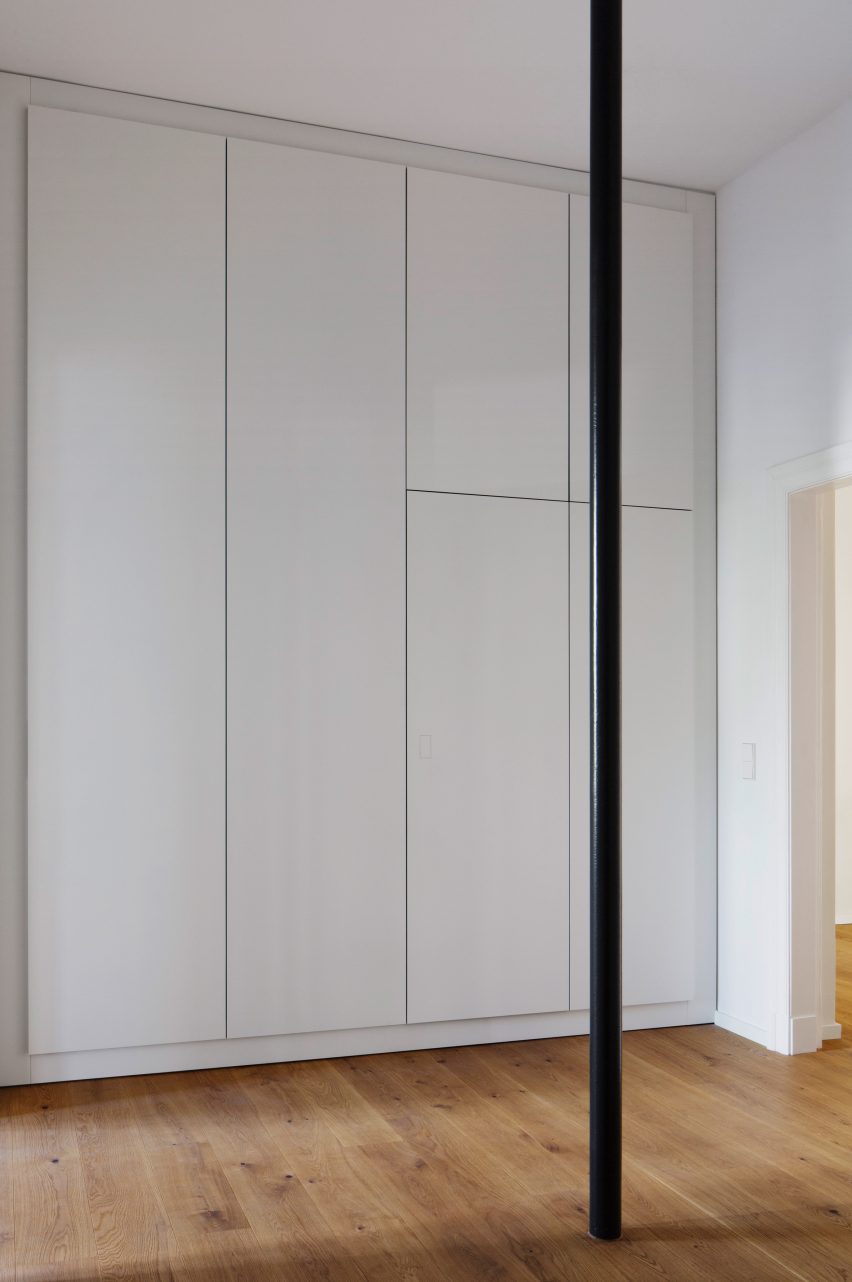 Berlin apartment by RAUM404