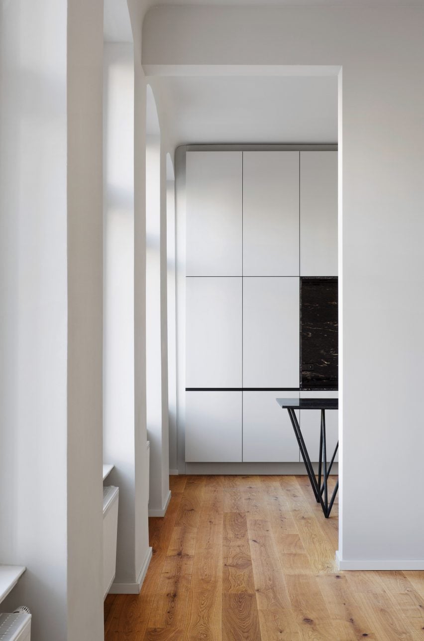 Berlin apartment by RAUM404