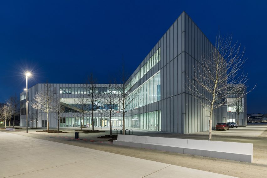 Bibliothèque Alexis de Tocqueville by OMA and Barcode
