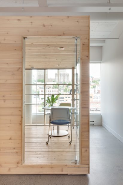 Bureaux OVH by Atelier Pierre Thibault
