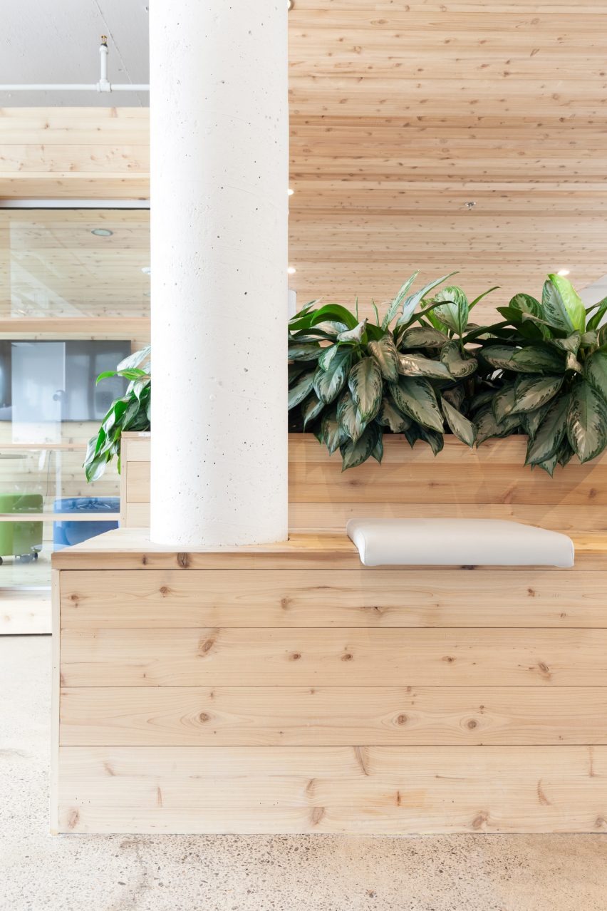 Bureaux OVH by Atelier Pierre Thibault
