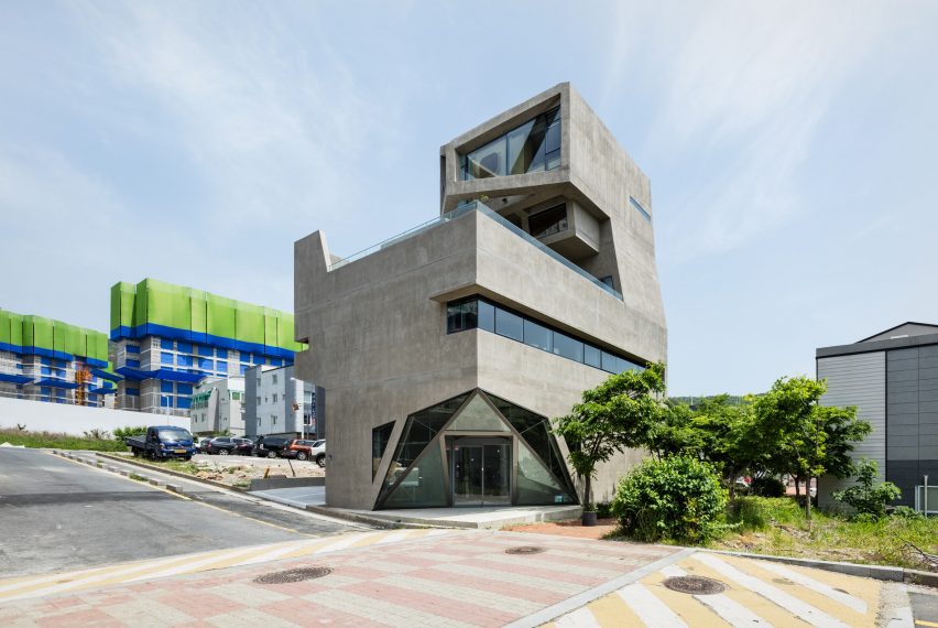 Busan Times by Moon Hoon
