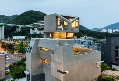 Busan Times by Moon Hoon