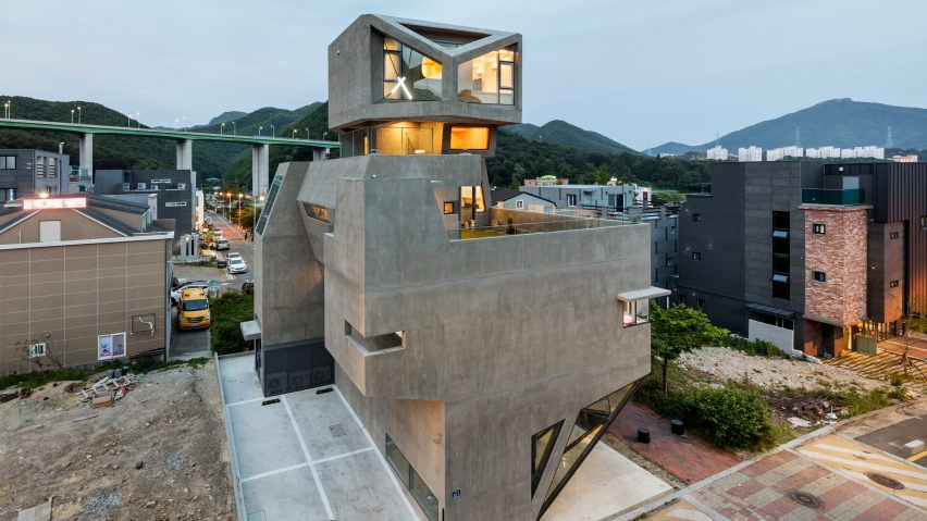Busan Times by Moon Hoon