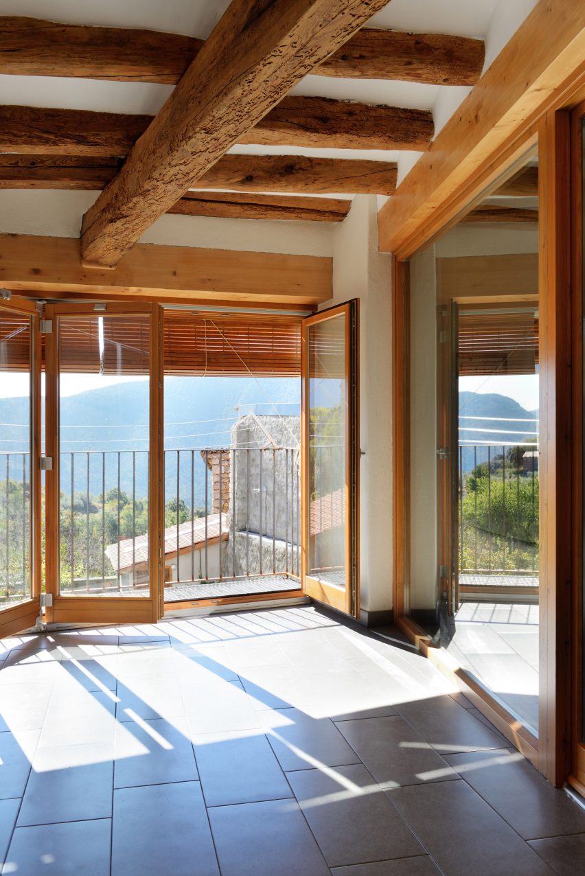 Casa Policarbonat by Bunyesc Arquitectes