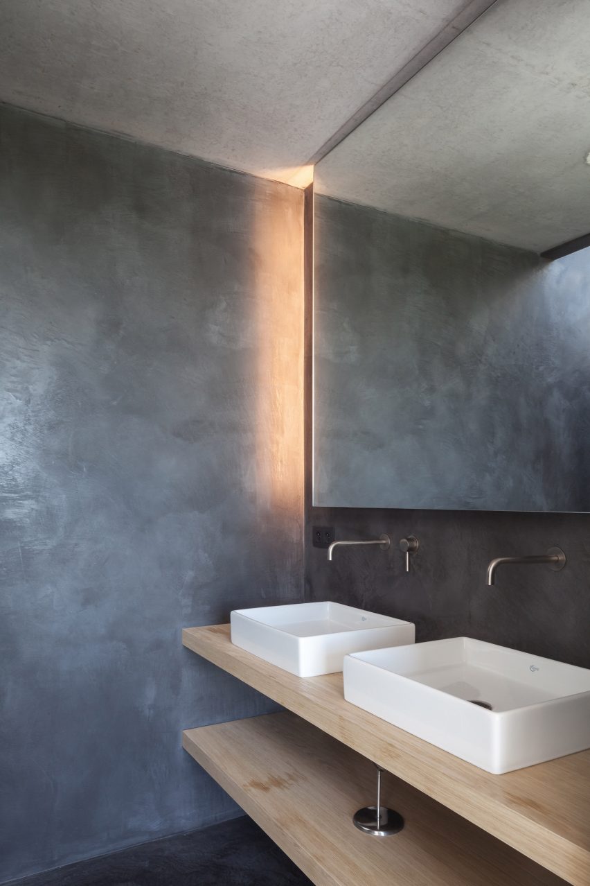 CASWES House by TOOP Architecture