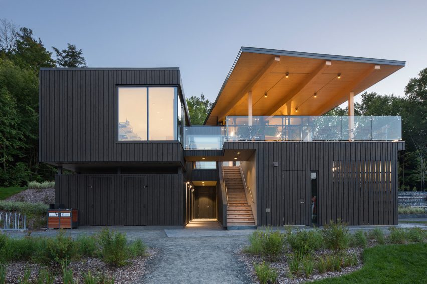 Centre de Services le Bonnalie by Anne Carrier Architecture