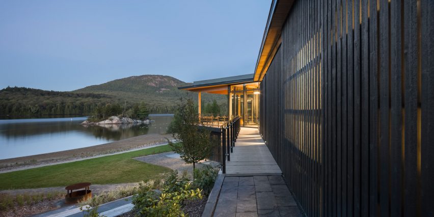 Centre de Services le Bonnalie by Anne Carrier Architecture