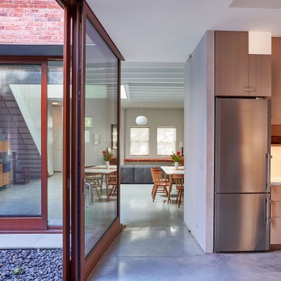 Clinton Hill Courtyard House by O'Neill McVoy