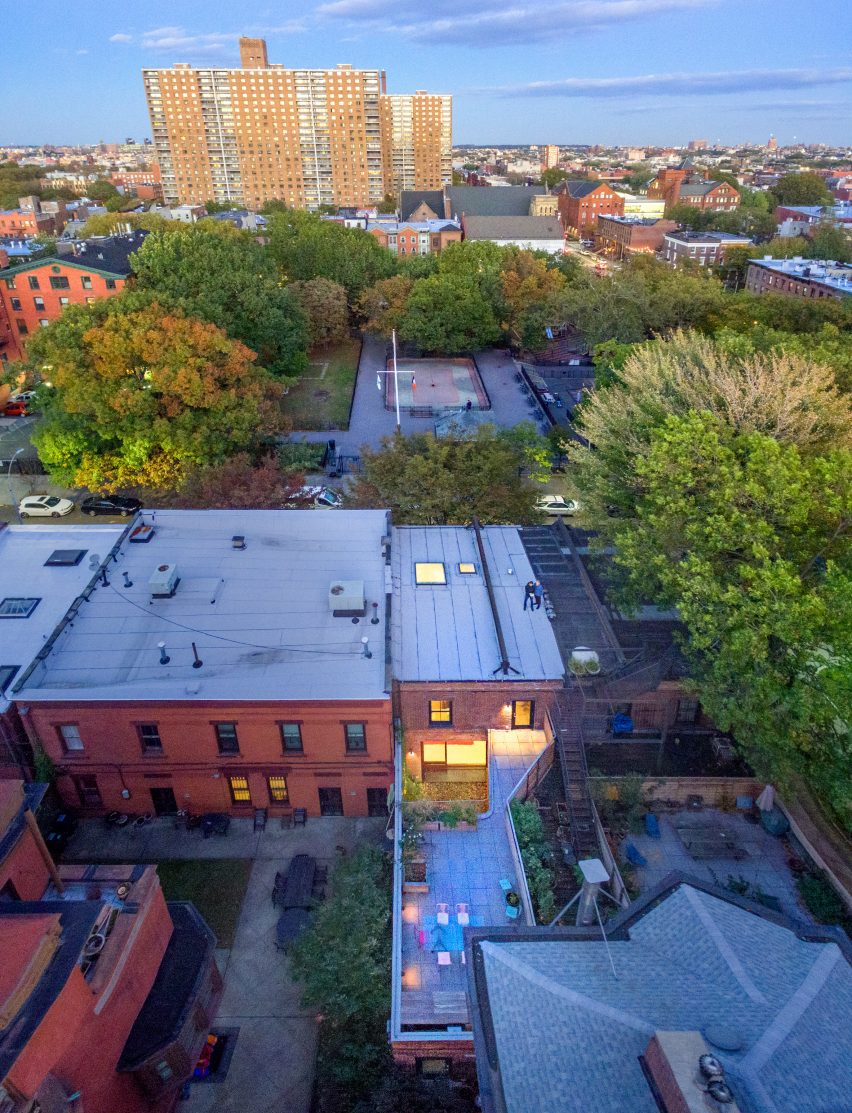 Clinton Hill Courtyard House by O'Neill McVoy